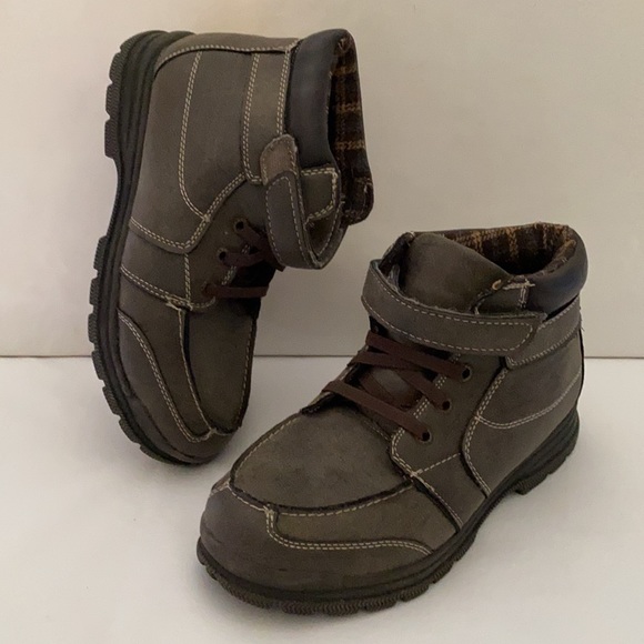 Sonoma Youth Boys  Lace Up Faux Leather Ankle Brown Boots Size 5 - Picture 10 of 10